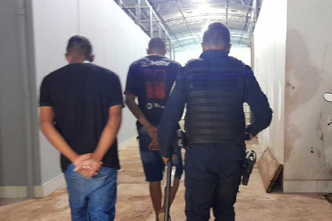PASSEANDO: Adolescentes em moto roubada são apreendidos na zona leste - News Rondônia