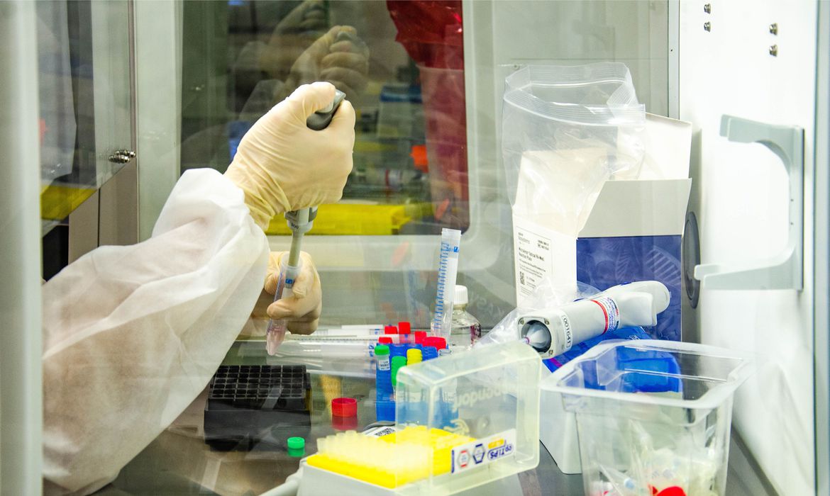 Covid-19: Anvisa reduz exigências para análise de registro de vacinas - News Rondônia