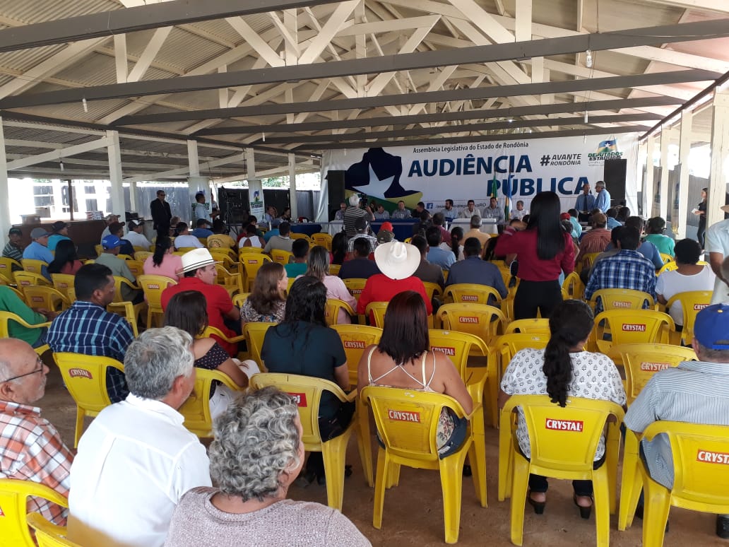 DEPUTADO EDSON MARTINS PARTICIPA DE AUDIÊNCIA PÚBLICA QUE DEBATE EMANCIPAÇÃO DO DISTRITO DE NOVA DIMENSÃO EM NOVA MAMORÉ - News Rondônia