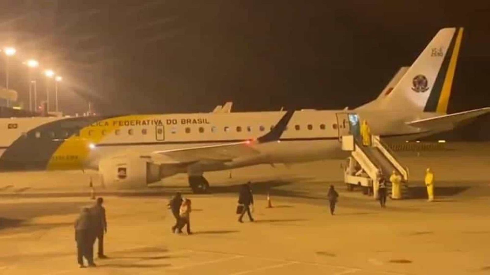 BRASILEIROS REPATRIADOS DE WUHAN INICIAM VIAGEM DE VOLTA - News Rondônia