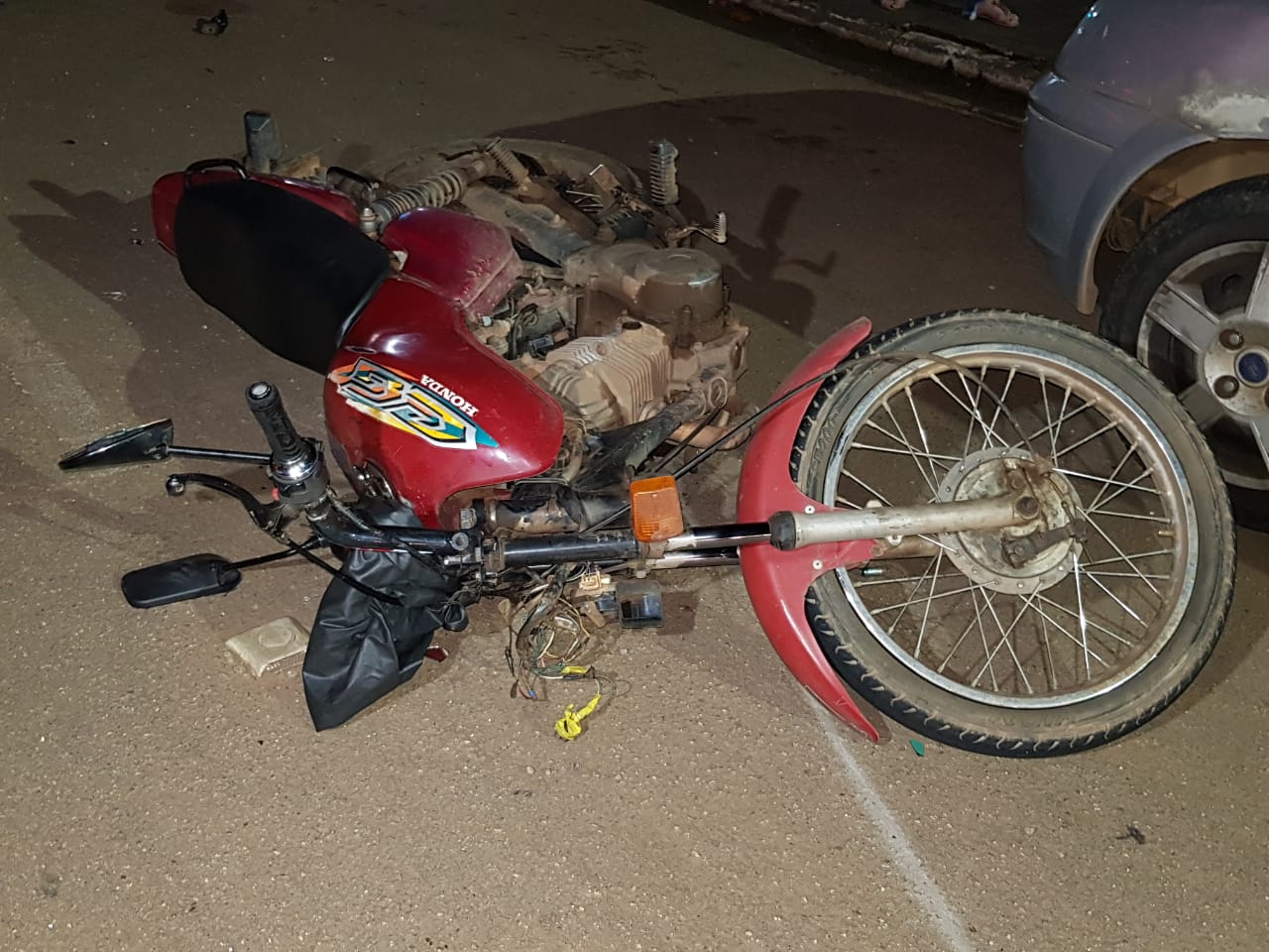 MOTOBOY FICA GRAVEMENTE FERIDO APÓS ATROPELAR PEDESTRE - News Rondônia