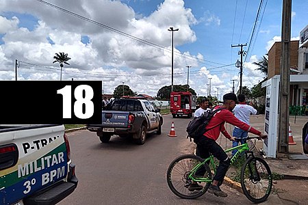 IMAGENS FORTES: HOMEM É EXECUTADO COM TIROS NA CABEÇA EM RONDÔNIA - News Rondônia