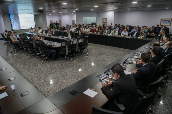 EM REUNIÃO COM SECRETÁRIOS E TÉCNICOS GOVERNADOR DANIEL PEREIRA PEDE RESPEITO E ZELO PARA COM A COISA PÚBLICA - News Rondônia