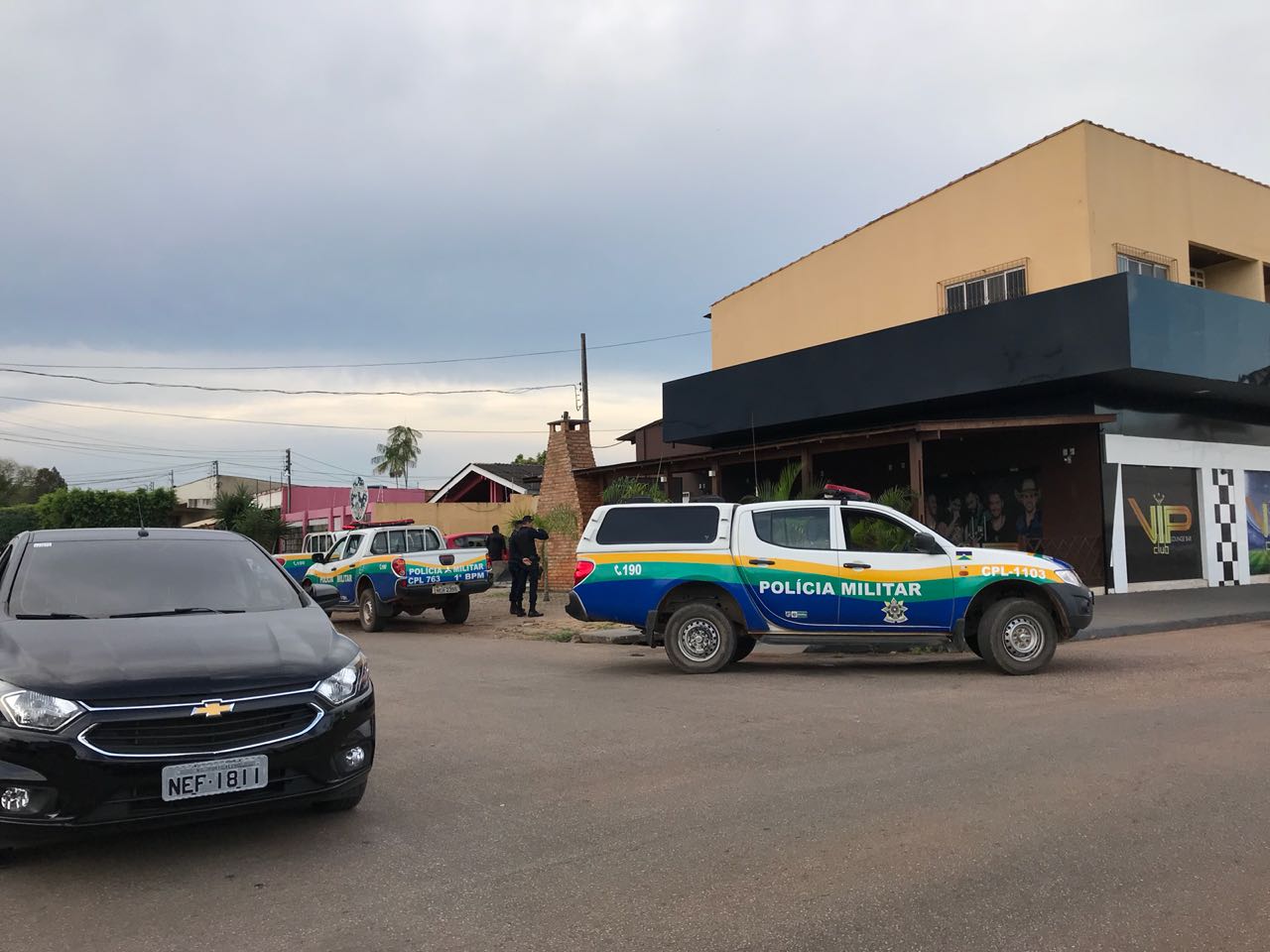 VIATURAS E HELICÓPTERO DA POLÍCIA FAZEM VARREDURA, MAS NÃO ENCONTRAM SUSPEITO - News Rondônia