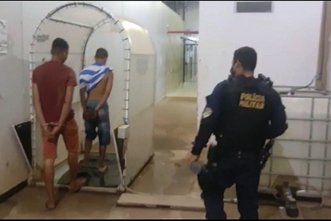 ZONA LESTE - Polícia evita assaltos e apreende adolescentes armados - News Rondônia