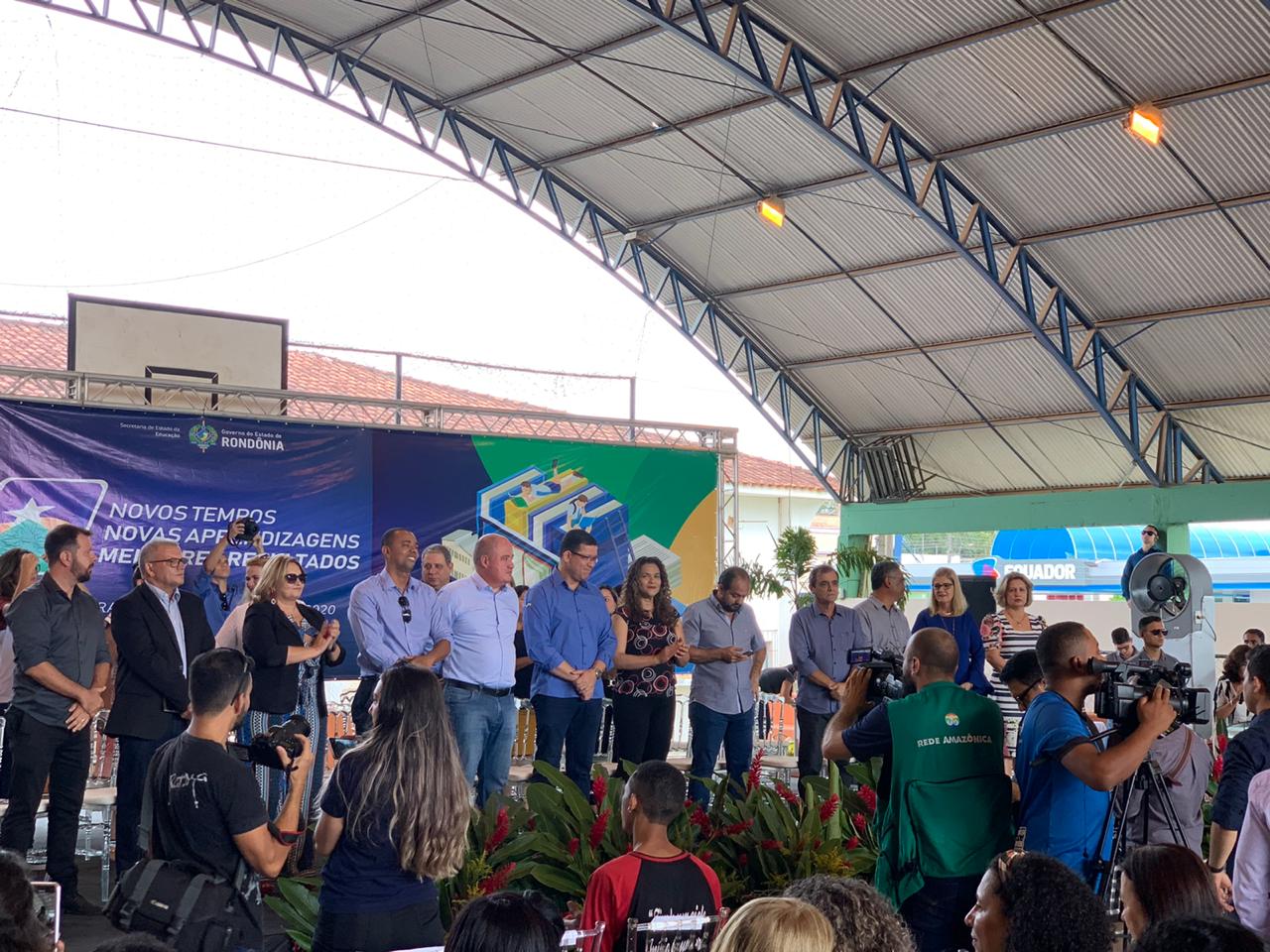 DEPUTADO JHONY PAIXÃO PARTICIPA DA ABERTURA OFICIAL DO ANO LETIVO DA REDE ESTADUAL DE ENSINO EM JI-PARANÁ - News Rondônia