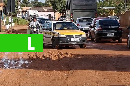 BURACOS E LAMAÇAL PREJUDICAM O TRÁFEGO NA ZONA LESTE - News Rondônia