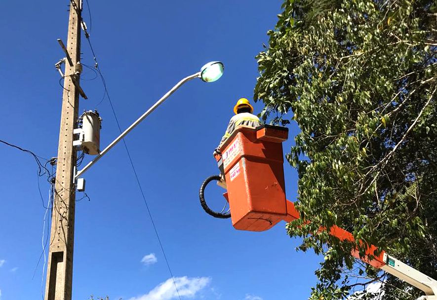 PREFEITURA DE PORTO VELHO REALIZA MANUTENÇÃO EM VÁRIOS BAIRROS DURANTE O FERIADO - News Rondônia