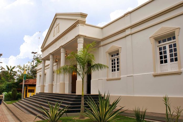 VELÓRIO DE CEZARINETE OCORRE NO PALÁCIO DA JUSTIÇA; DESEMBARGADORA TERÁ HONRARIAS MILITARES - News Rondônia