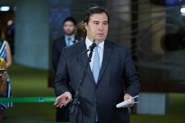 ORÇAMENTO: MAIA ADMITE USO DE FUNDOS ELEITORAL E PARTIDÁRIO CONTRA COVID-19 - News Rondônia