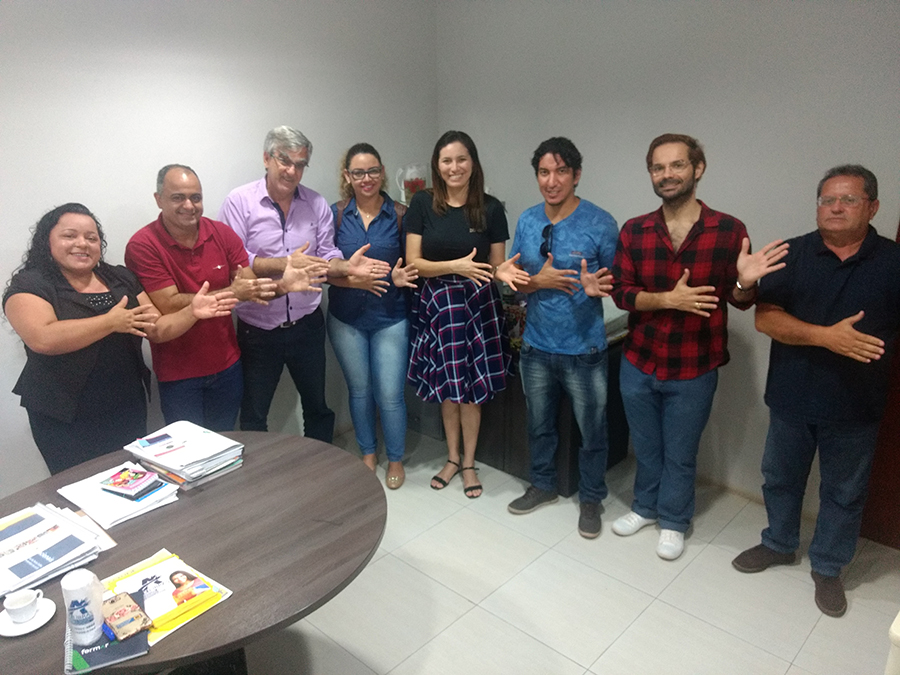 PORTO VELHO: SERVIDORES DA SEMED TERÃO 20% DE DESCONTO NA PÓS-GRADUAÇÃO EM LIBRAS - News Rondônia