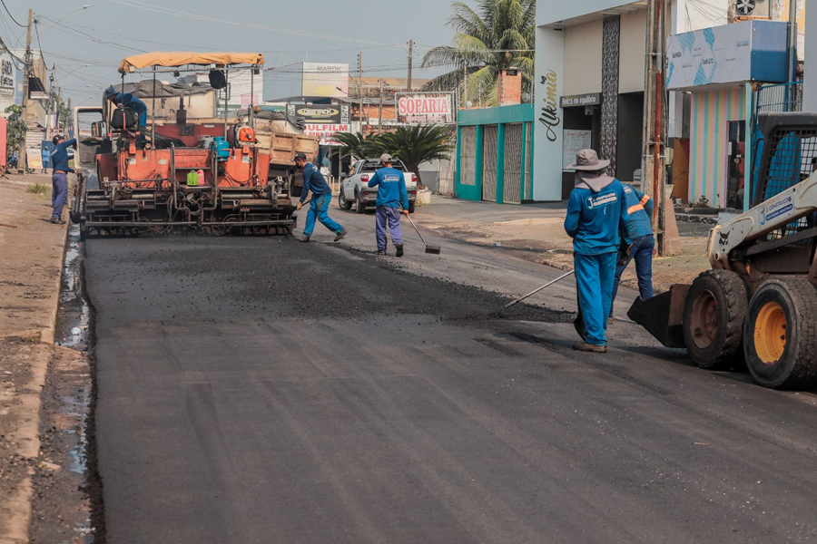 TRAFEGABILIDADE - Rua Almirante Barroso recebe recapeamento - News Rondônia