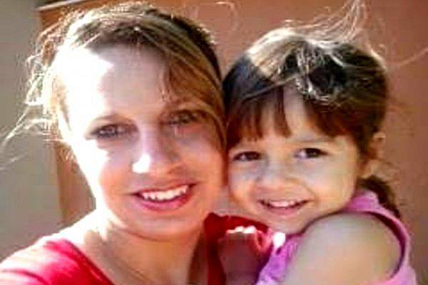 PAIXÃO INFERNAL: Adolescente combinou morte da mãe e da irmã por paixão pelo padrasto - News Rondônia