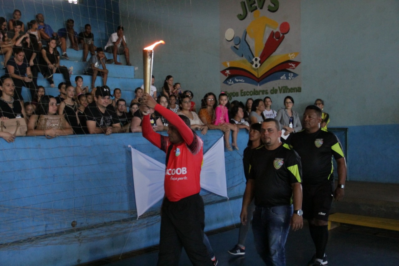 COM SHOW DE APRESENTAÇÕES, PREFEITURA DÁ O PONTAPÉ INICIAL DOS JOGOS ESCOLARES DE VILHENA - News Rondônia