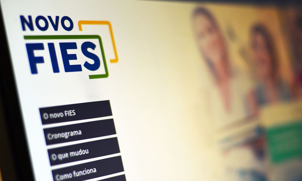 Governo regulamenta renegociação de dívidas com o Fies - News Rondônia