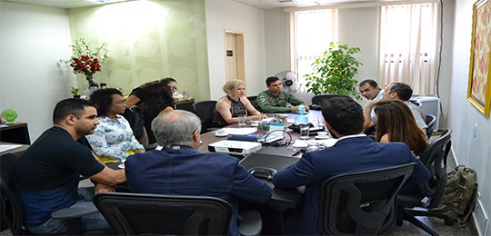 COMISSÃO DE AUDITORIA DEMONSTRA O FUNCIONAMENTO DAS URNAS ELETRÔNICAS NO TRE-RO - News Rondônia