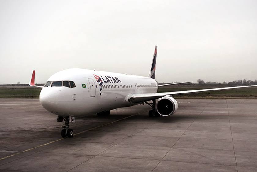 AVIÃO DA LATAM FAZ POUSO DE EMERGÊNCIA NO AEROPORTO DE BRASÍLIA - News Rondônia
