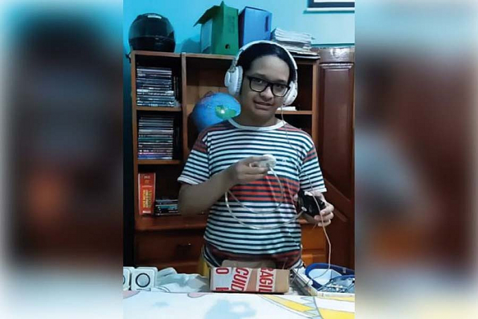 Aluno cria estetoscópio com fone de ouvido externo para o irmão - News Rondônia