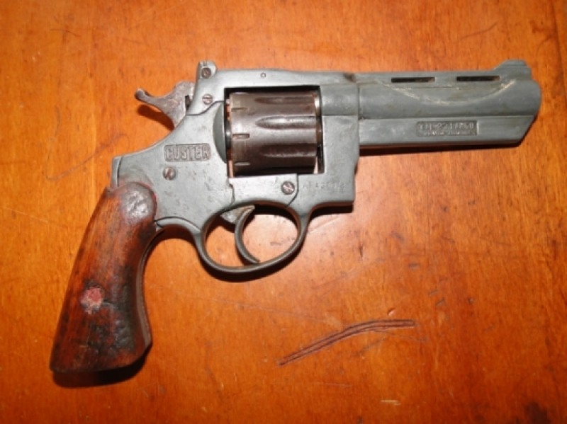 MARGINAL DE 22 ANOS É PRESO APÓS ROUBO COM ARMA MUNICIADA - News Rondônia