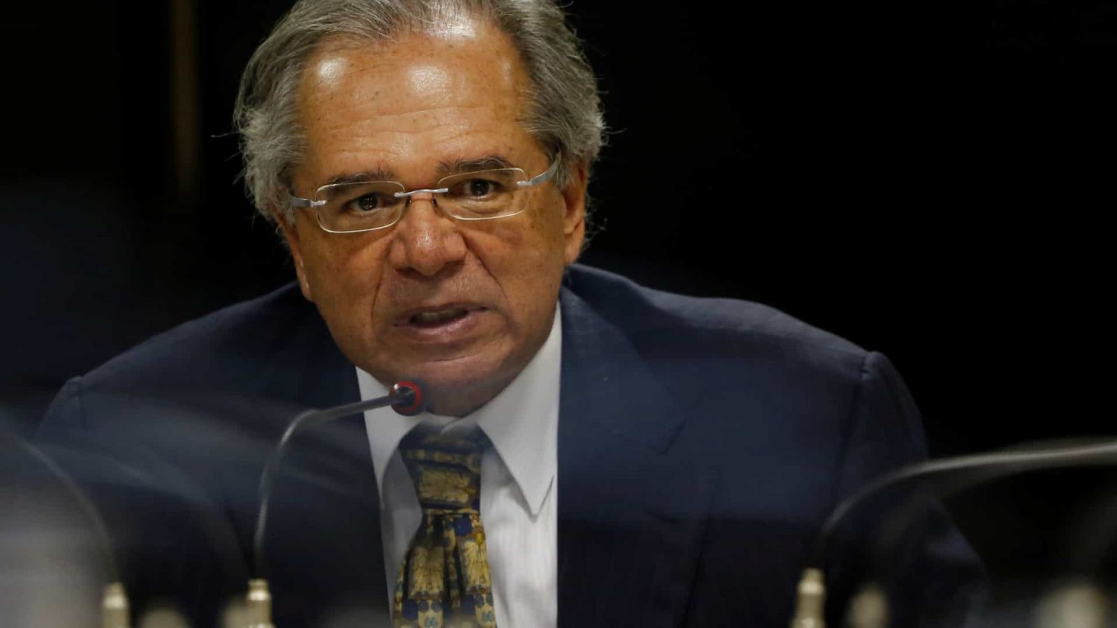 BOLSONARO FOI 'INGÊNUO', DIZ PAULO GUEDES SOBRE ACORDO COM POLICIAIS - News Rondônia
