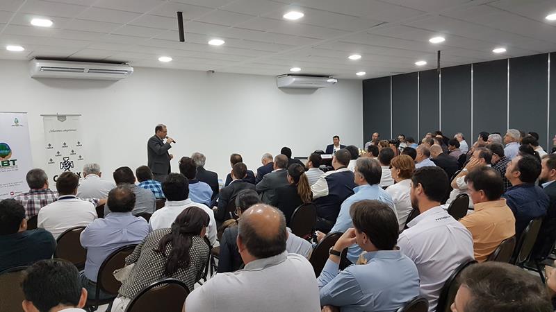 PORTO DA CAPITAL ATRAI EMPRESÁRIOS DA BOLÍVIA - News Rondônia