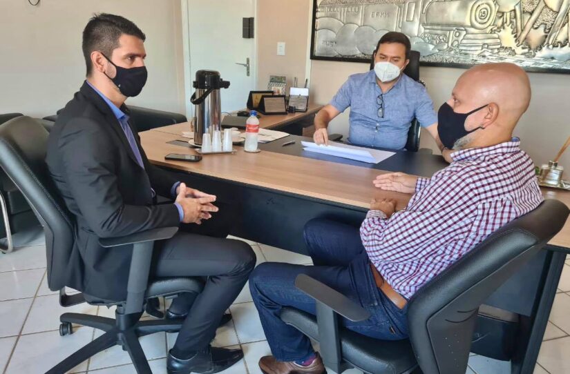 CICLOVIA E CICLOFAIXA: Vereador Aleks Palitot se reuniu com Secretários para viabilizar acessos em Porto Velho - News Rondônia