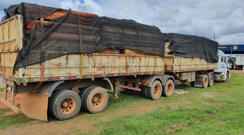 PRF apreende 45,30 m³ de madeira ilegal e autua condutor por crime ambiental em Ariquemes/RO - News Rondônia