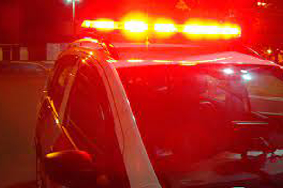 Motorista completamente embriagado perde o controle do veículo e bate contra muro de residência, em Ji-Paraná - News Rondônia