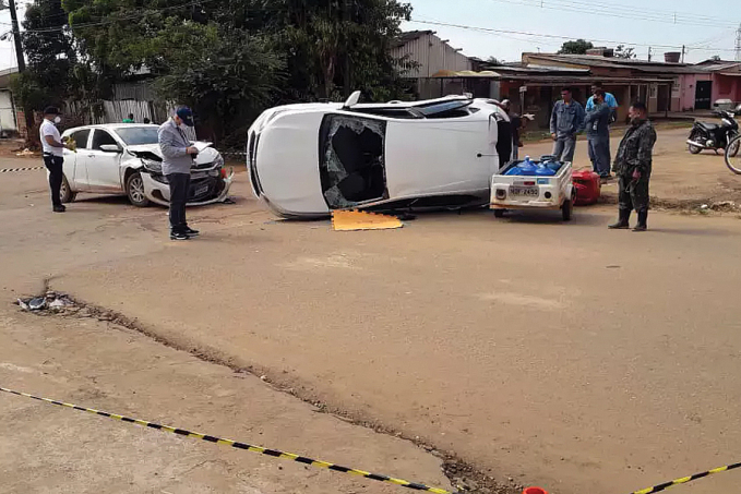 CAPOTAMENTO: Acidente envolvendo três veículos deixa entregador de água ferido em Porto Velho - News Rondônia
