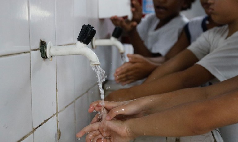 Região Norte recebe R$ 86 milhões para garantir água potável a 2.300 escolas da zona rural - News Rondônia