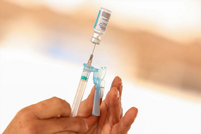 Covid-19: Fiocruz libera mais 700 mil doses da vacina AstraZeneca - News Rondônia