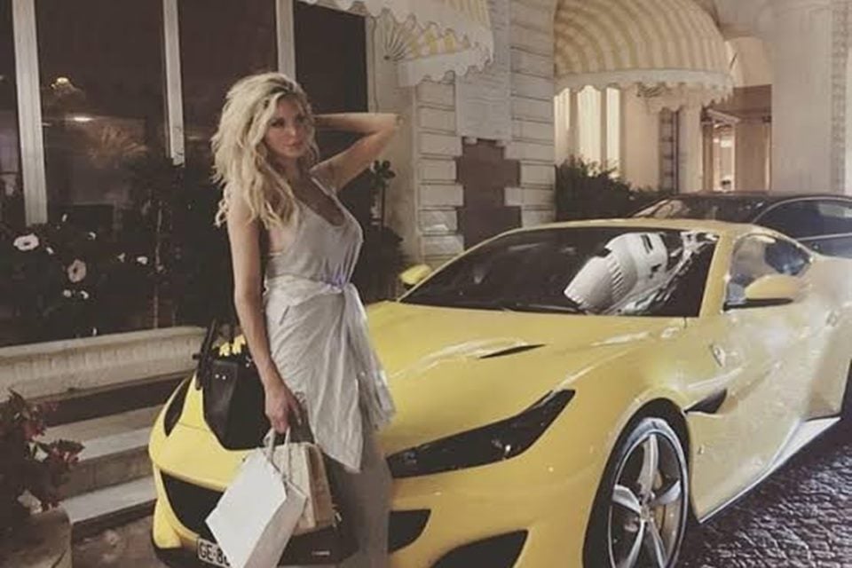 APROVEITADORA: MULHER ROUBA R$ 1,2 MILHÃO DE AVÓ DOENTE PARA BANCAR VIDA DE LUXO - News Rondônia