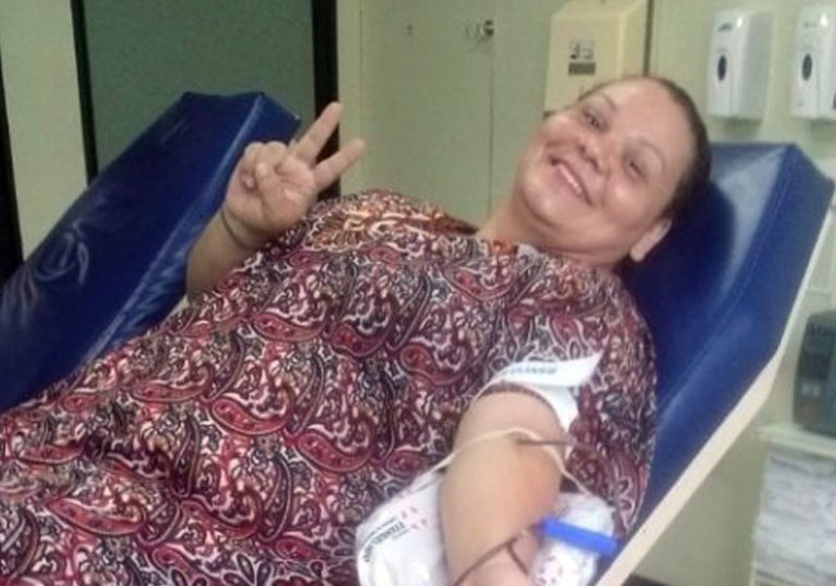 EMPRESÁRIA VIAJA 500 KM DE ÔNIBUS PARA DOAR SANGUE A DESCONHECIDA - News Rondônia
