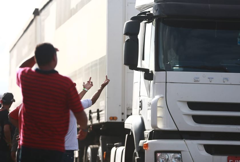 APÓS CANCELAMENTO DA TABELA DE FRETE, EMPRESAS AVALIAM IR À JUSTIÇA - News Rondônia