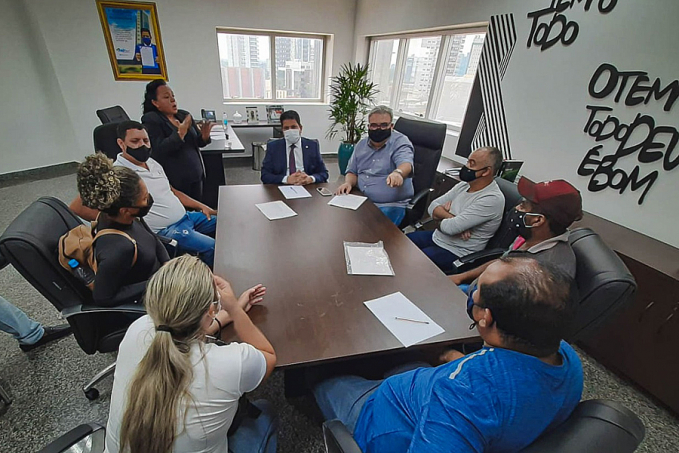 Jair Montes recebe reivindicação de técnicos em educação do estado - News Rondônia