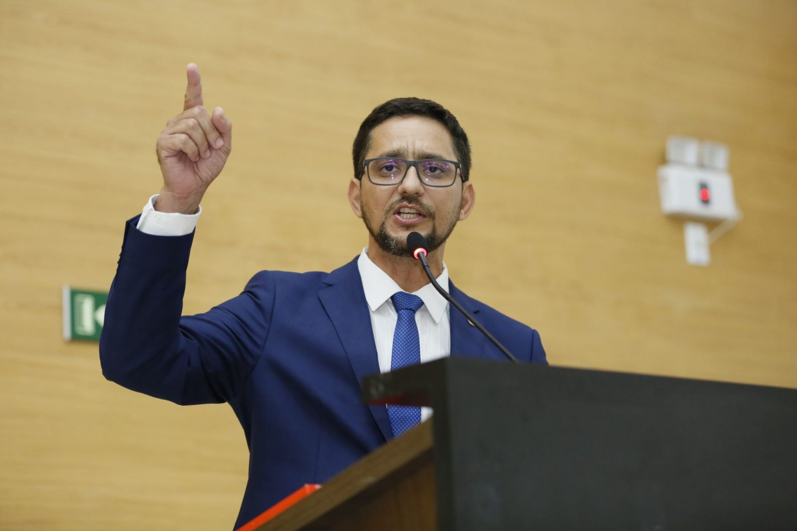 Deputado Anderson intercede e Governo retoma obra parada há mais de um ano da Clinica Médica do Hospital de Base - News Rondônia