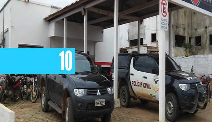 CASAL É RENDIDO POR ASSALTANTES E TEM CAMINHONETE ROUBADA NA ZONA RURAL DE BURITIS - News Rondônia