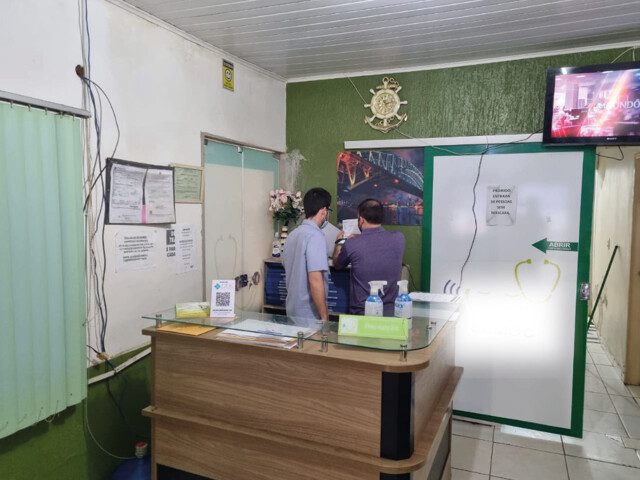 Mãe e filho são flagrados exercendo medicina ilegal; a mulher conseguiu fugir - News Rondônia