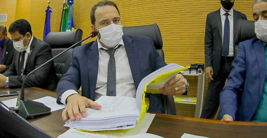 Presidente Alex Redano comemora sanção do governador à lei que altera áreas de reservas - News Rondônia