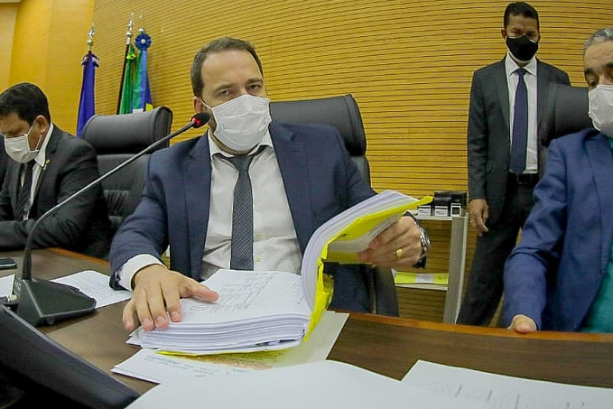 Presidente Alex Redano comemora sanção do governador à lei que altera áreas de reservas - News Rondônia