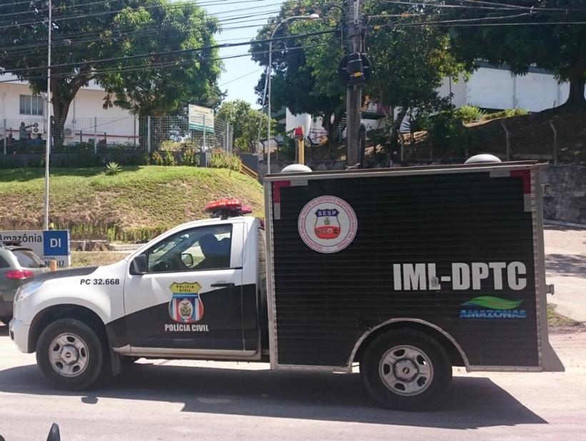 HOMEM É EXECUTADO COM CINCO TIROS DENTRO DE APARTAMENTO EM MANAUS - News Rondônia