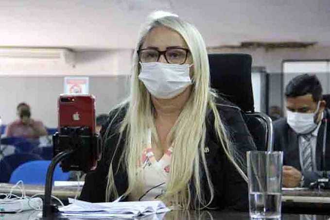 Projeto de Lei de autoria da vereadora Márcia Socorristas Animais que beneficia Mulheres Vítimas de Violência Doméstica foi Aprovado - News Rondônia