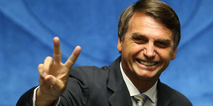BOLSONARO, QUEM DIRIA, ACERTA UMA AO ADVERTIR PARA O RISCO DE INTERVENÇÃO MILITAR - News Rondônia