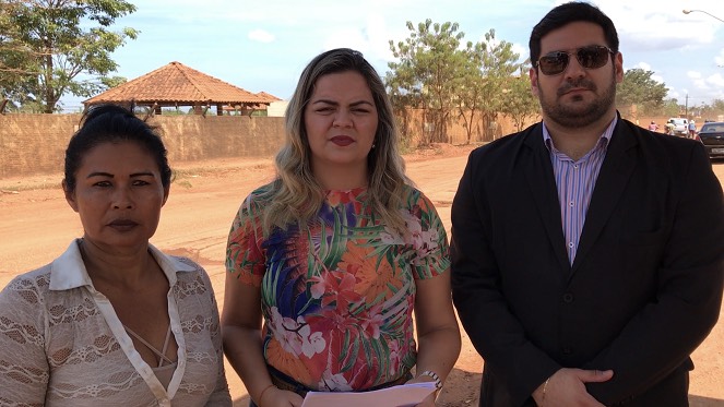CANSADA DE ESPERAR  VEREADORA ADA DANTAS MOVE AÇÃO JUDICIAL PARA FORÇAR A PREFEITURA ASFALTAR A RUA PETROLINA - News Rondônia