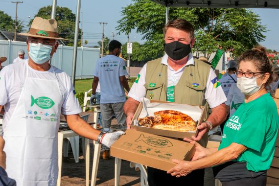 FESTIVAL DO TAMBAQUI: Primeira compradora do II Festival Nacional do Tambaqui da Amazônia, destaca importância da iguaria para rondonienses - News Rondônia