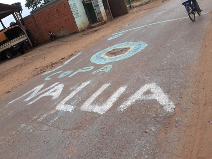 COPA NA LUA: MORADORES PINTAM BURACOS NAS ESTRADAS EM PROTESTO CONTRA PREFEITURA - News Rondônia