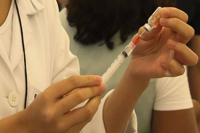 Prefeitura vai vacinar profissionais de saúde que atuam em unidades médico-hospitalares que atendem Covid-19 - News Rondônia