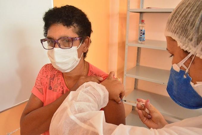 Vacinação de 2ª dose da Coronavac suspensa em Vilhena: com previsão atualizada, imunizante volta a ser aplicado semana que vem - News Rondônia