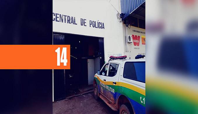 POR CONTA DO SUMIÇO DE CALCINHA, MULHER É ARRASTADA PELOS CABELOS E COLOCADA PARA FORA DE CASA - News Rondônia