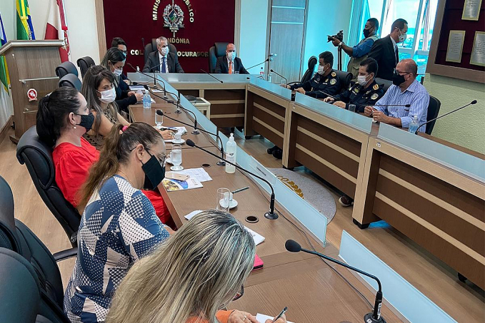 MPRO mantém mediação em negociações entre Governo do Estado, entidades representativas e movimento de esposas de PMs - News Rondônia